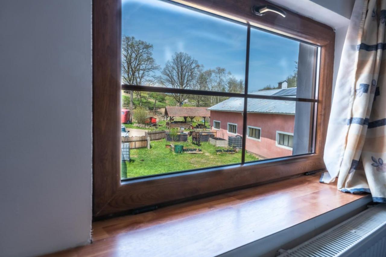 Ranc Cerveny Mlyn Villa Lisov  Buitenkant foto