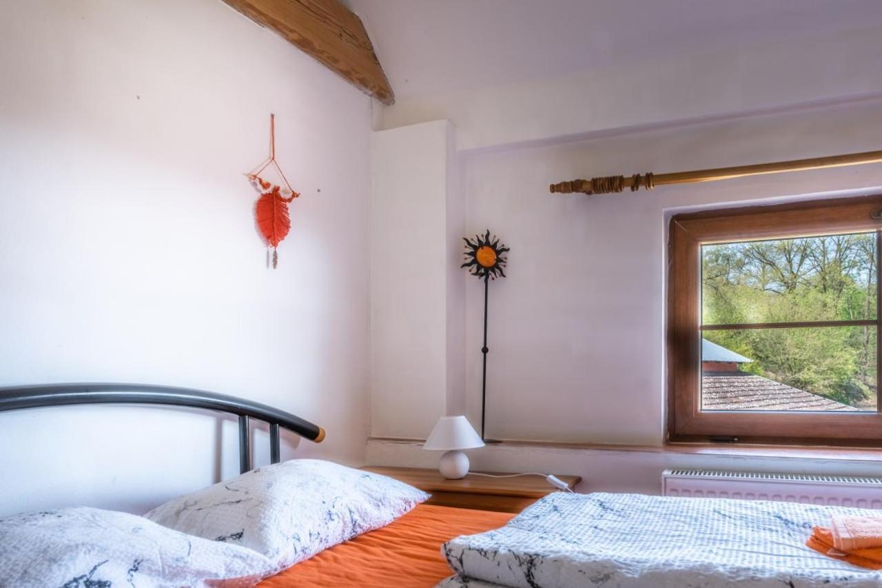 Ranc Cerveny Mlyn Villa Lisov  Buitenkant foto